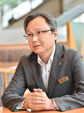 管理課長
