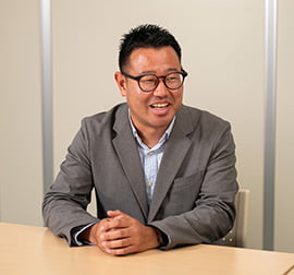 主任 川村氏