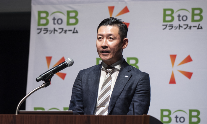 足立守伸氏
