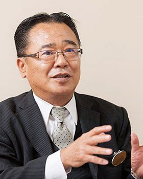 管理部 支配人