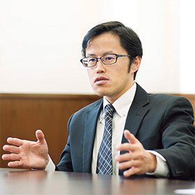 財務部部長