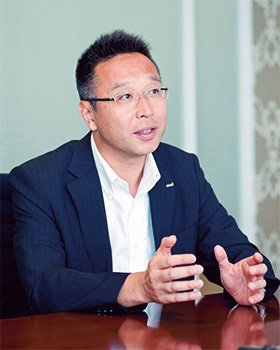 販売経理課長