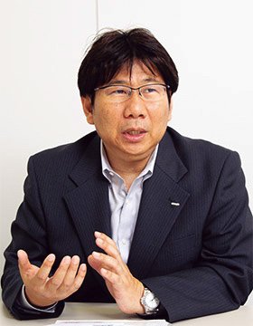 経営管理本部 経理課 課長補佐