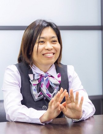 管理部 総務・経理課 売上管理係 担当者
