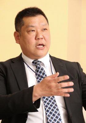 営業本部 販売統括課長