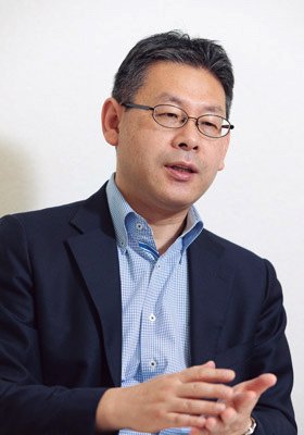 財務部 部長 中川賢治様