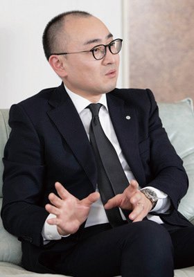 ホテル事業部係長