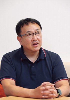 業務管理部 次長