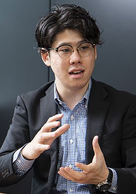 マーケティング本部 新規事業開発部リーダー 高橋 龍太朗 氏