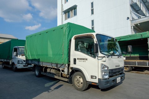 トラックの写真