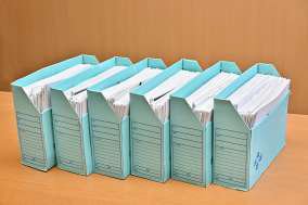 業者とのやり取りで発生していた紙の書類