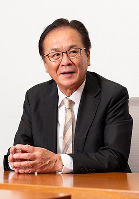 法人参事 学生事務部担当 藤形 正俊 氏