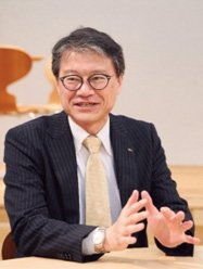 データソリューション事業部 部長