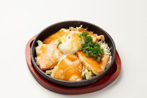 均タロー名物「チャーシューエッグ」