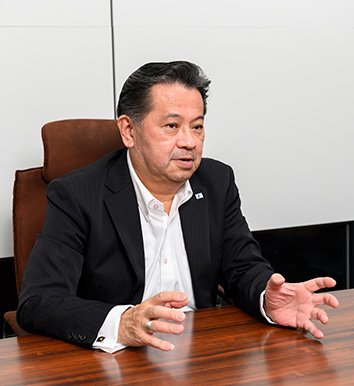 家庭紙本部家庭紙部 参事補