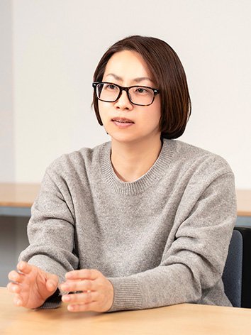 管理部 管理課 係長