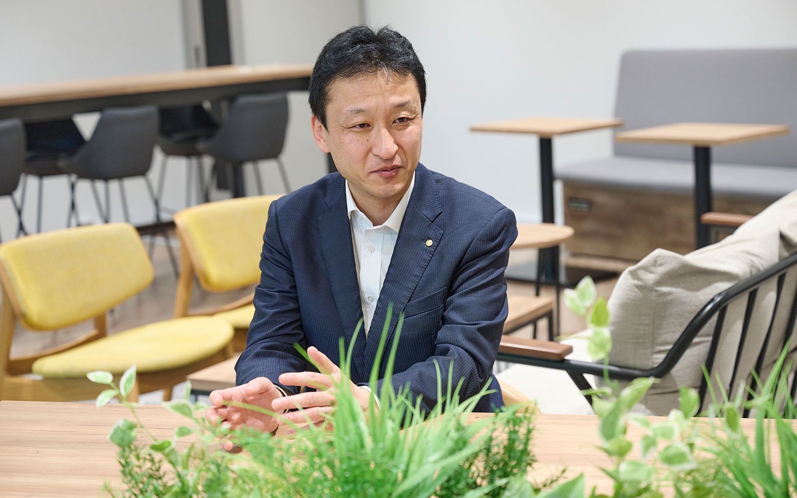 購買センター 業務部 調査支援課長