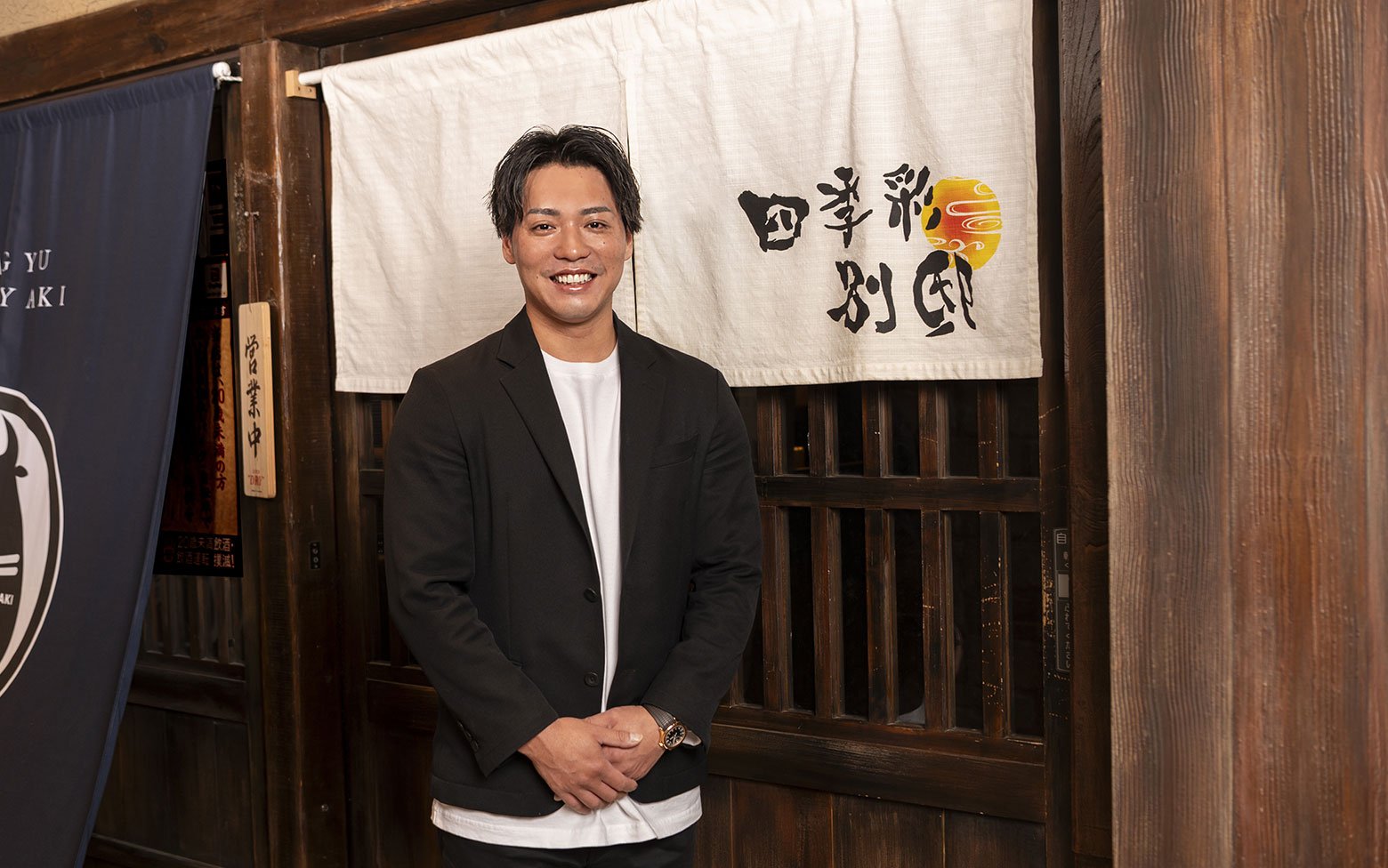 『受発注』データと店舗管理システムを自動連携。エクセル作業から解放され、店舗の品質向上に注力。