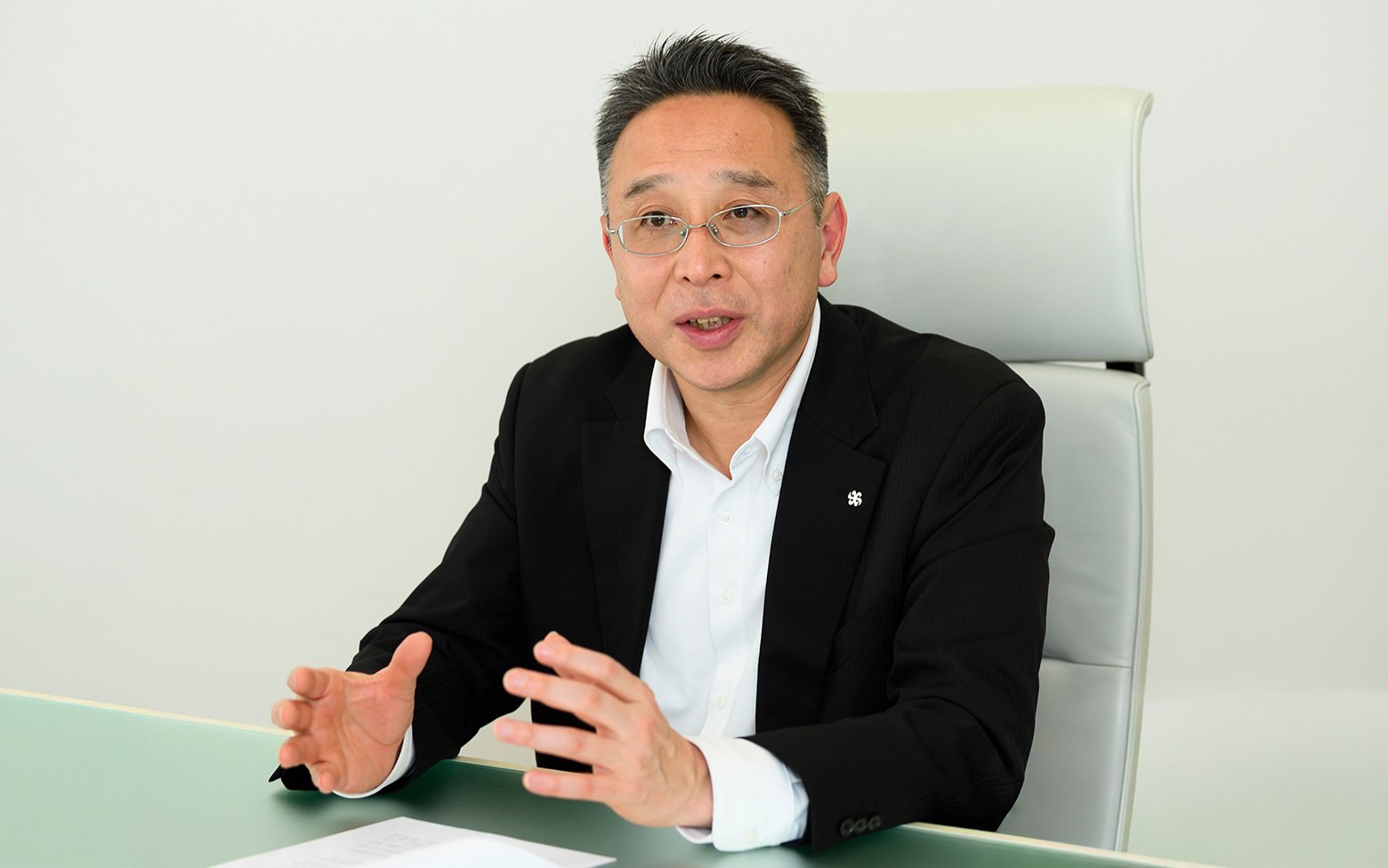 管理本部 経理財務部 販売経理課 課長