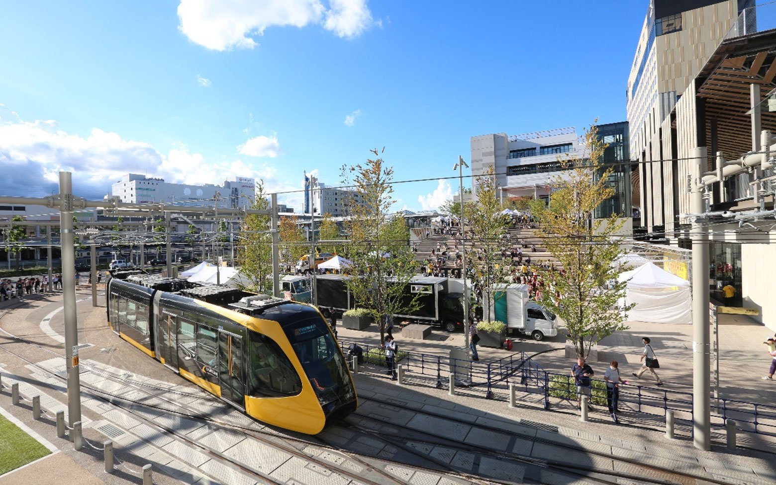 LRT（次世代型路面電車）「ライトライン」