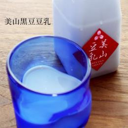 京都産丹波黒100％　豆乳　1L　にがり付