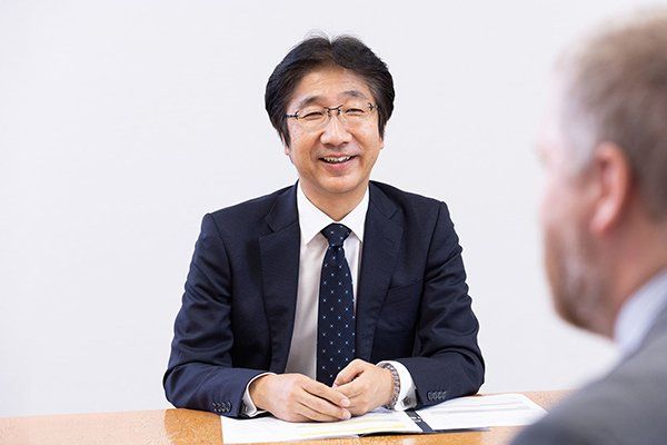 アレイマジャパン株式会社取締役副社長・鰰澤明氏