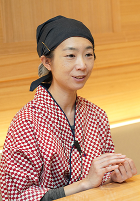 バックヤード担当者