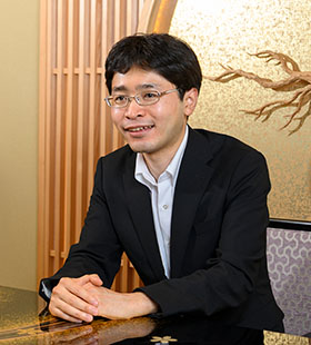 システム管理部 主任