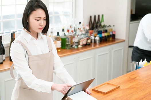飲食店の経営データ管理はエクセル?システム導入?売上日報などでメリットを検証