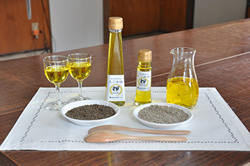 美里町南部の中山間地域での生産が盛んなエゴマ。健康食材として注目されており、無農薬、無化学肥料での生産を推進している